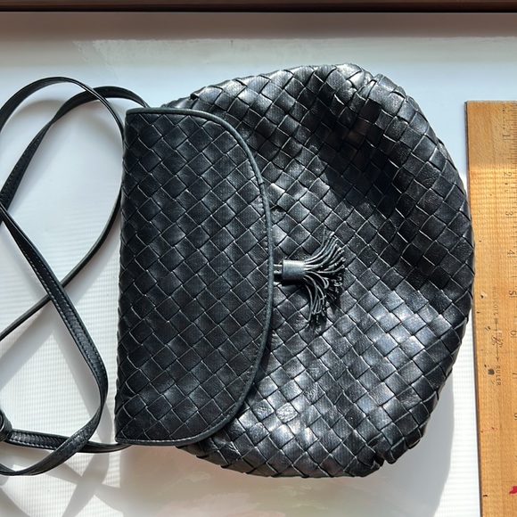 Authentic Vintage Bottega Veneta Handbag - Picture 6 of 9